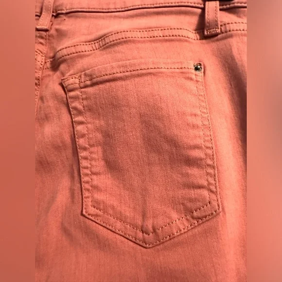 NWOT‼️ Splendid Brand Jeans with Distressed Ankle - Picture 6 of 7